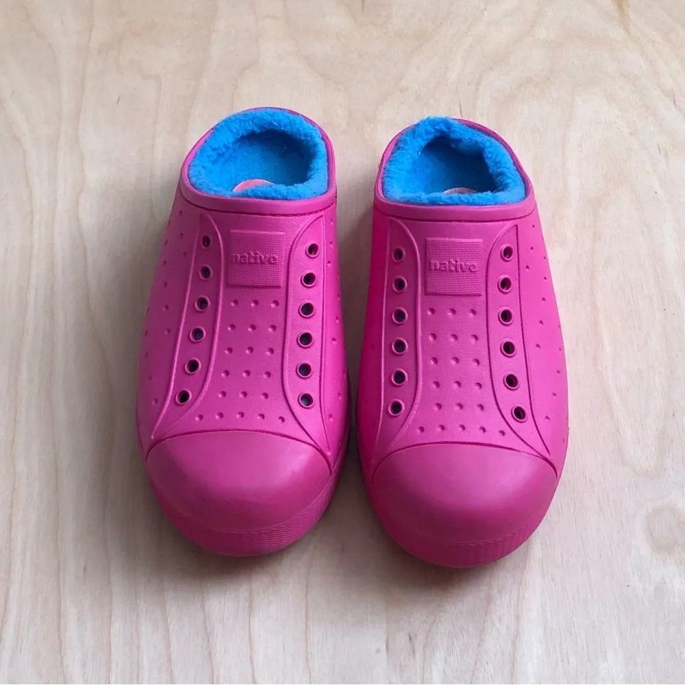 Native Bright Pink Blue Lined Clogs Girls Sz 2